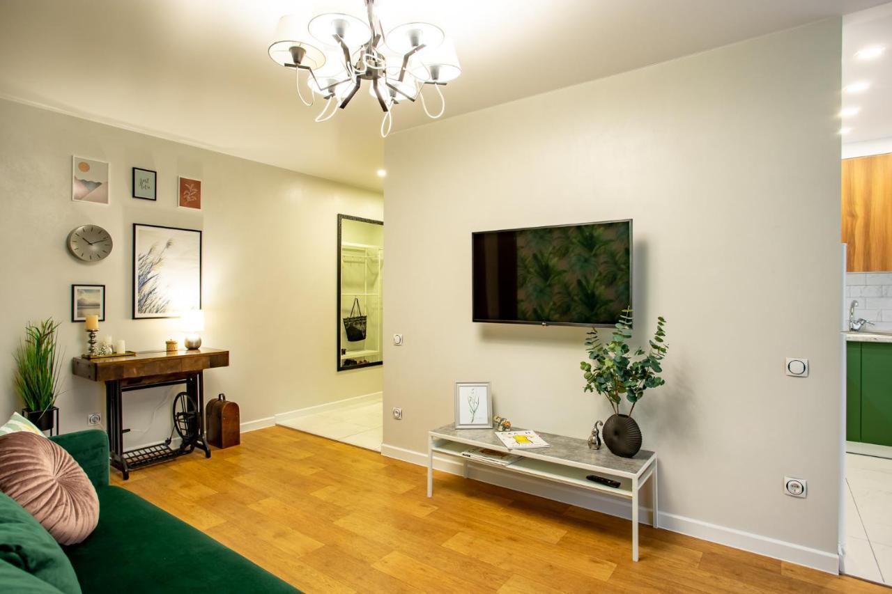 Luxury Apartment With 2 Bedrooms In The City Center 니콜라예프 외부 사진
