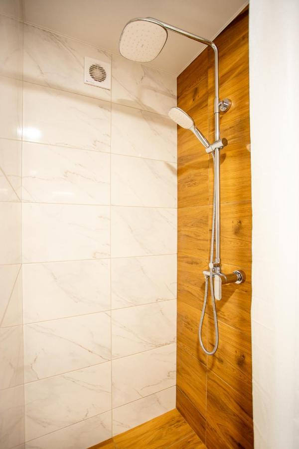 Luxury Apartment With 2 Bedrooms In The City Center 니콜라예프 외부 사진