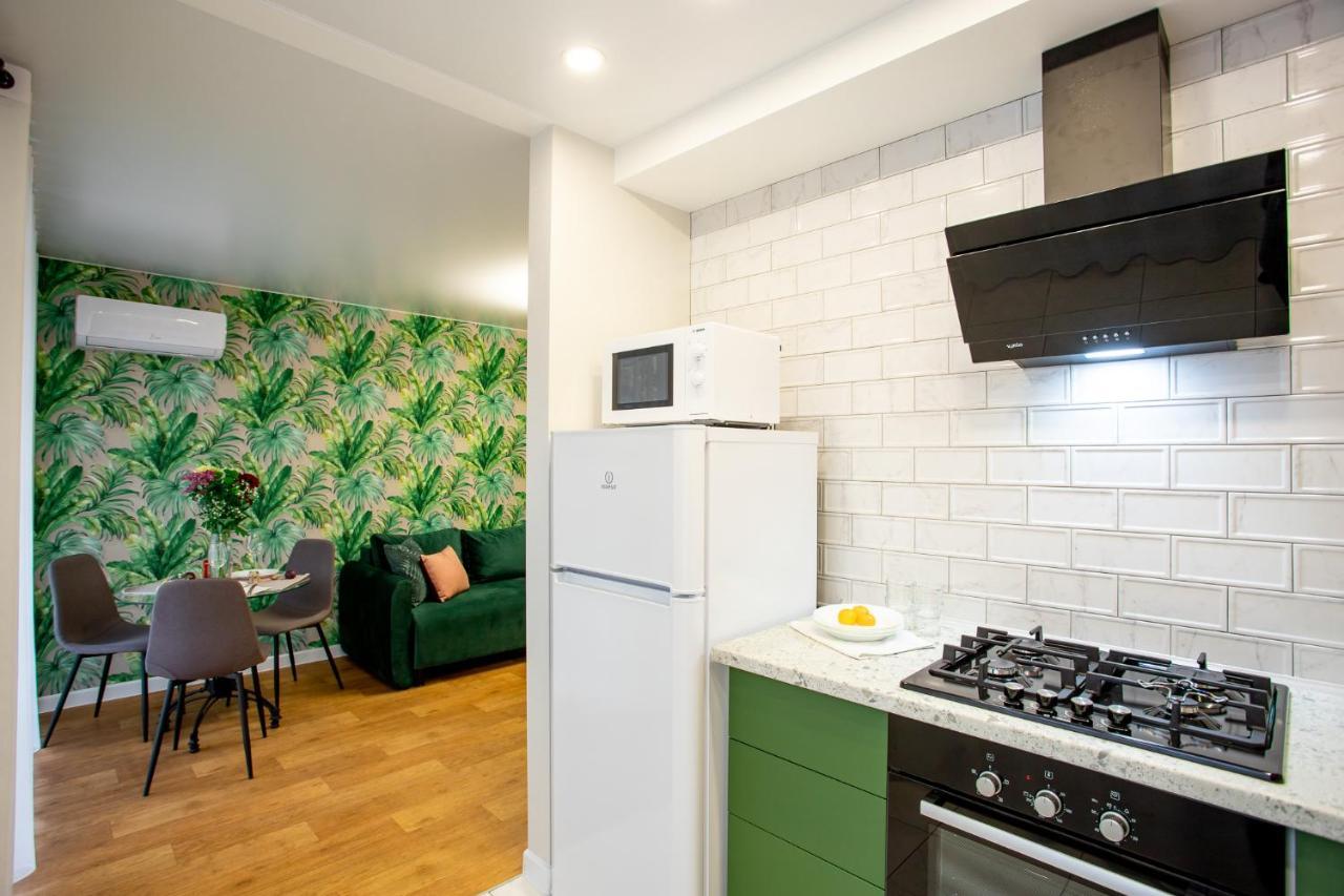 Luxury Apartment With 2 Bedrooms In The City Center 니콜라예프 외부 사진