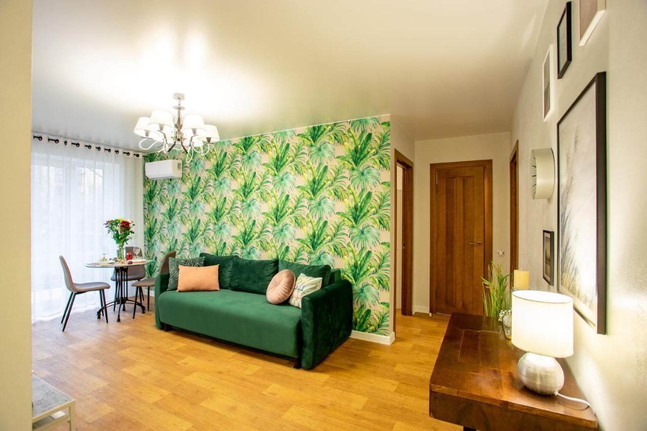 Luxury Apartment With 2 Bedrooms In The City Center 니콜라예프 외부 사진