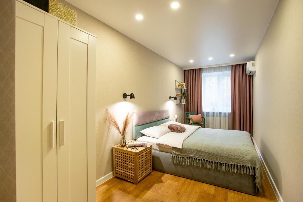 Luxury Apartment With 2 Bedrooms In The City Center 니콜라예프 외부 사진